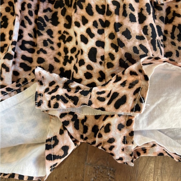 Janie and jack leopard short romper - Picture 3 of 6